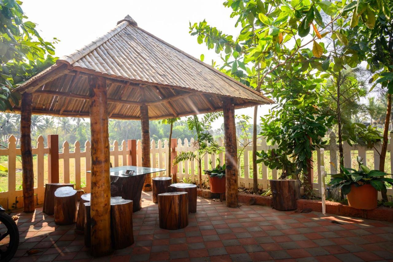 Glucklich Beach Cottages Кундапур Екстериор снимка