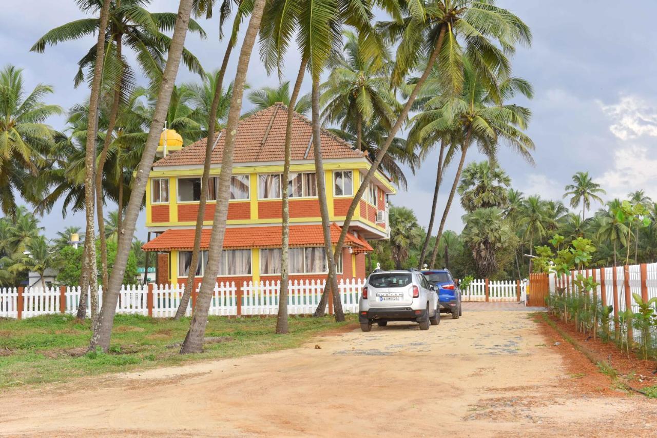 Glucklich Beach Cottages Кундапур Екстериор снимка